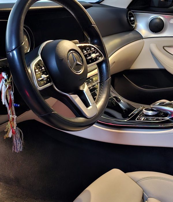 beige leather salon Sougia Taxi Vittorakis